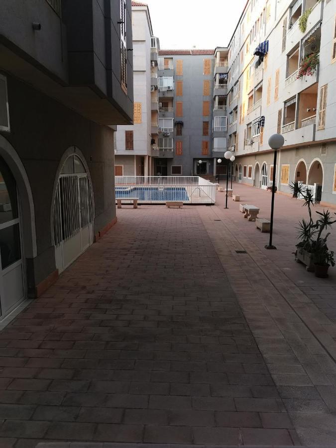 Naufragos Apartament Torrevieja Exterior photo